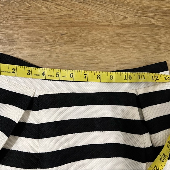 Haute Monde Skirt - Picture 5 of 6